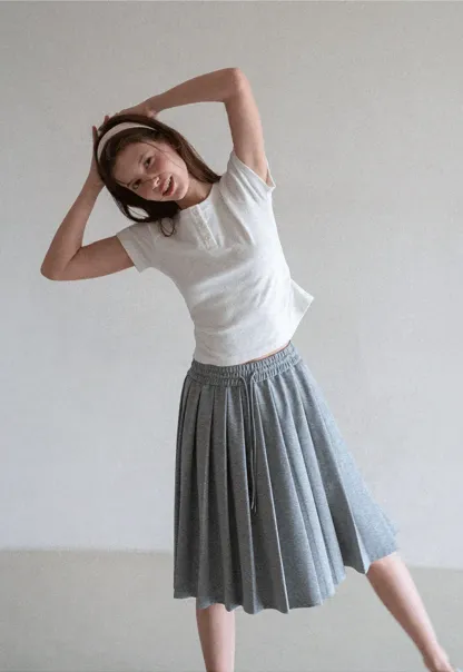 Cropped Henley Neck Short Sleeve Tshirt