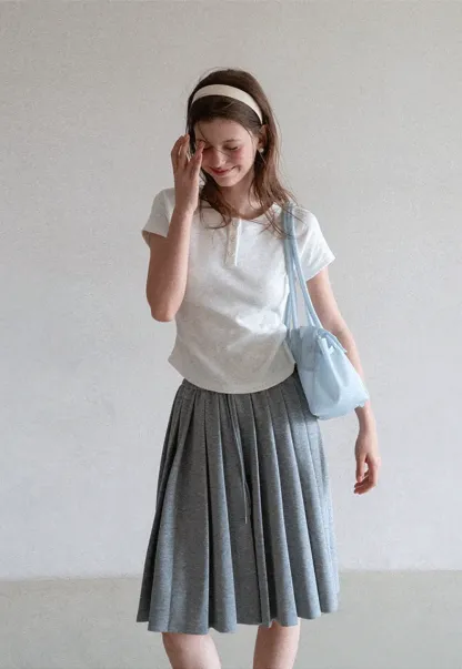 Cropped Henley Neck Short Sleeve Tshirt