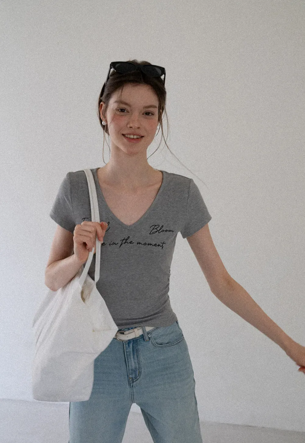 V Neck Short Sleeve Graphic Print Tshirt