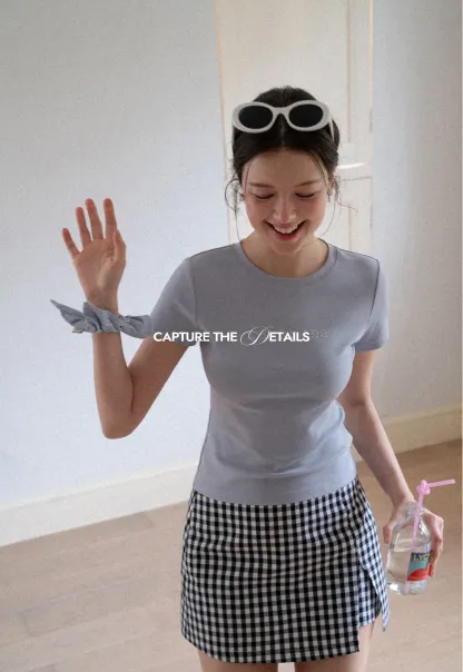 Embroidered Logo Cropped Crew Neck T Shirt