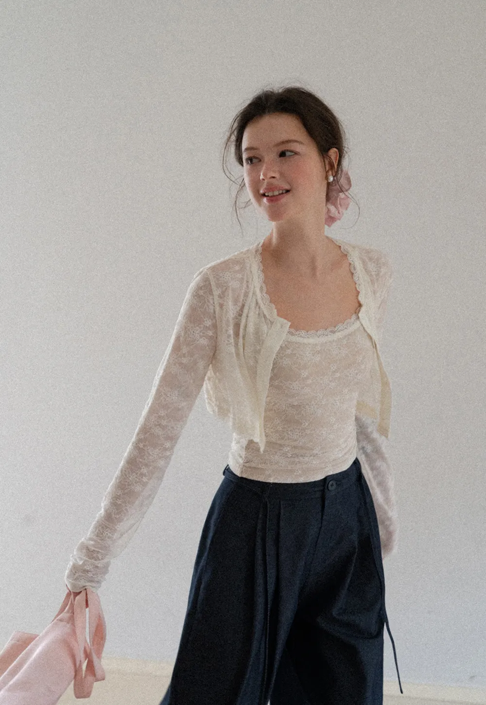 Lace Trim Cropped Long Sleeve Knit Top