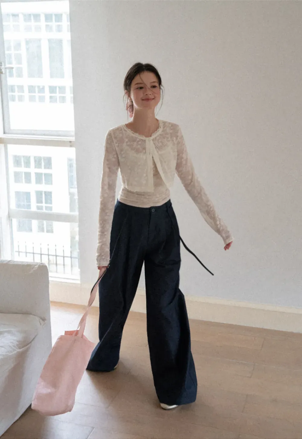 Lace Trim Cropped Long Sleeve Knit Top
