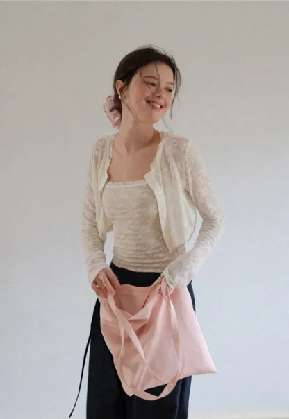 Lace Trim Cropped Long Sleeve Knit Top