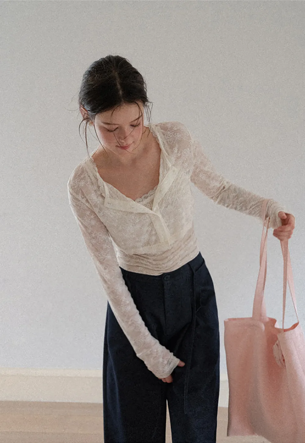 Lace Trim Cropped Long Sleeve Knit Top