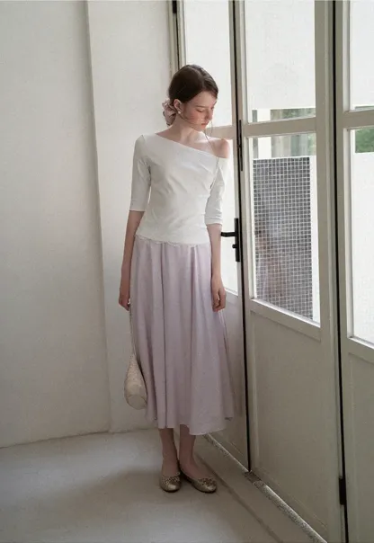 Asymmetrical Neckline Lace Trim Cropped T Shirt