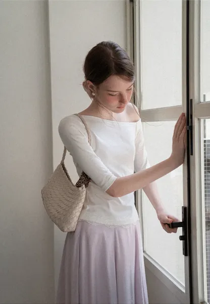 Asymmetrical Neckline Lace Trim Cropped T Shirt