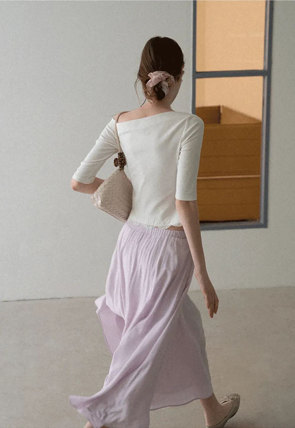 Asymmetrical Neckline Lace Trim Cropped T Shirt