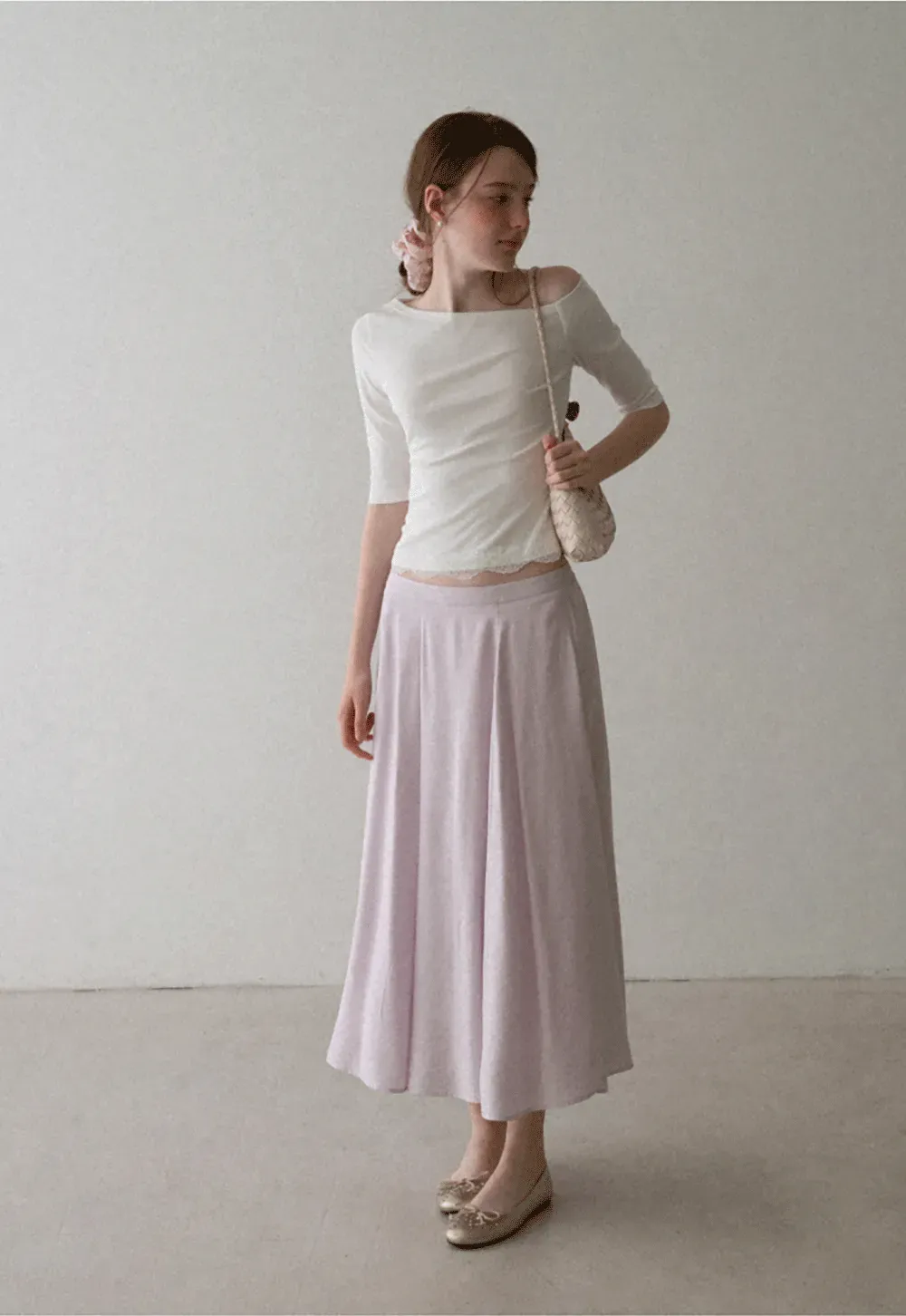Asymmetrical Neckline Lace Trim Cropped T Shirt
