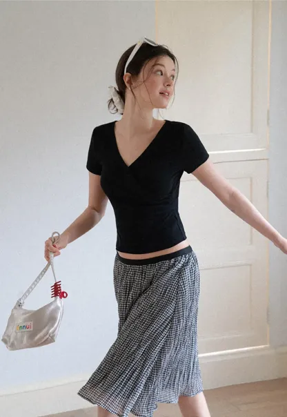 V Neck Cropped Short Sleeve Tshirt