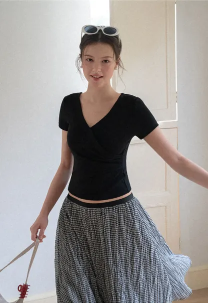 V Neck Cropped Short Sleeve Tshirt