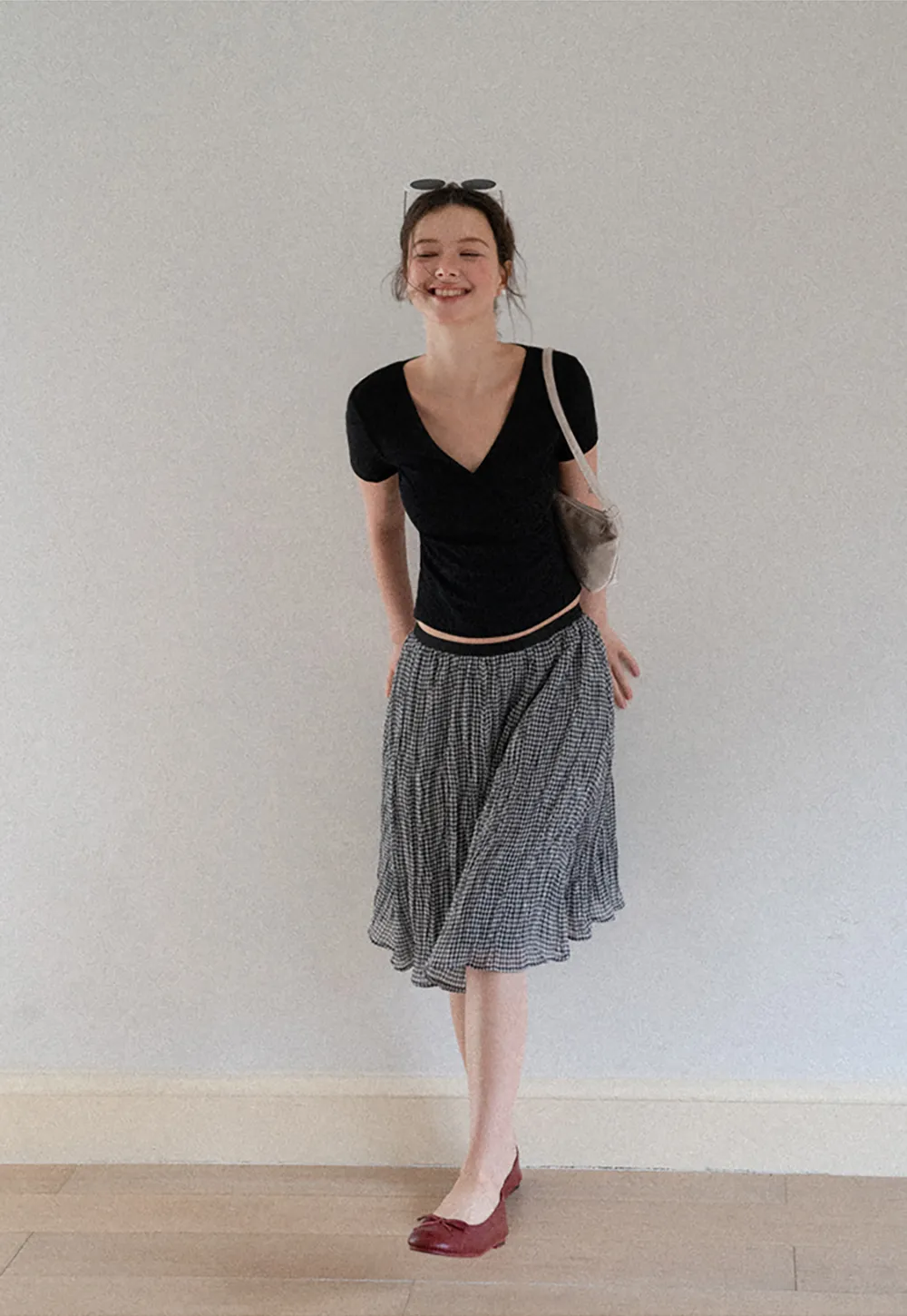 V Neck Cropped Short Sleeve Tshirt