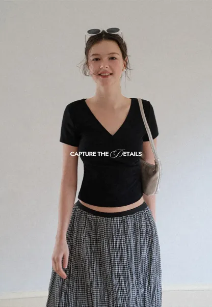 V Neck Cropped Short Sleeve Tshirt