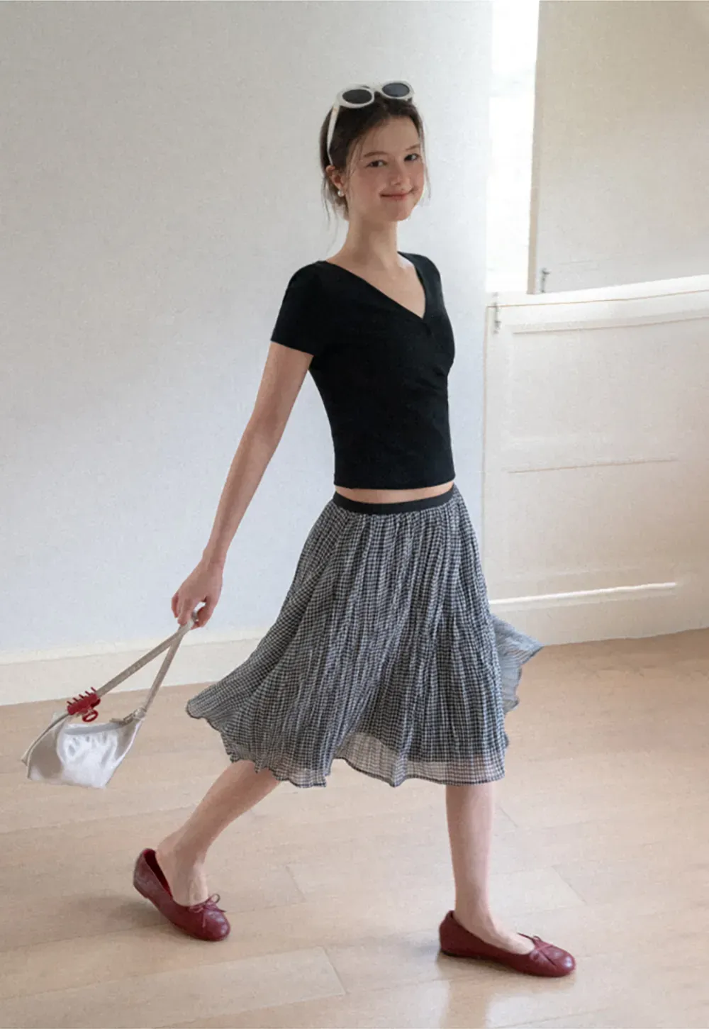 V Neck Cropped Short Sleeve Tshirt