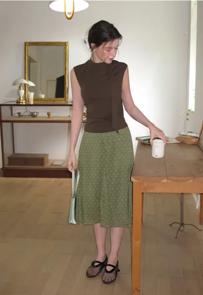 Asymmetrical Tie Neck Sleeveless Top