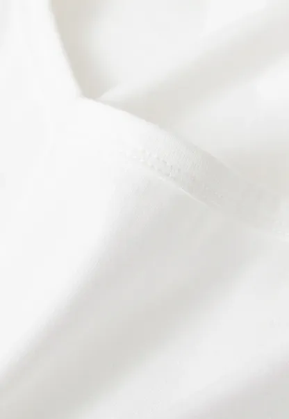 Scoop Neck Short Sleeve Fitted Tshirt