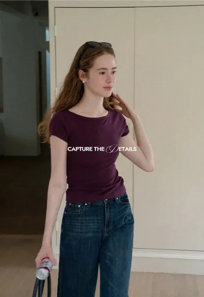 Scoop Neck Short Sleeve Fitted Tshirt