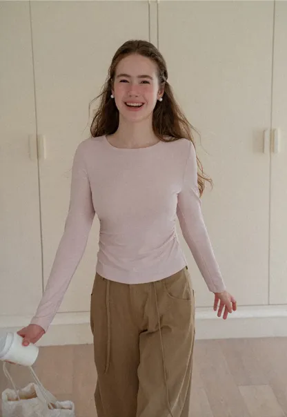 Long Sleeve Round Neck Fitted Knit Top