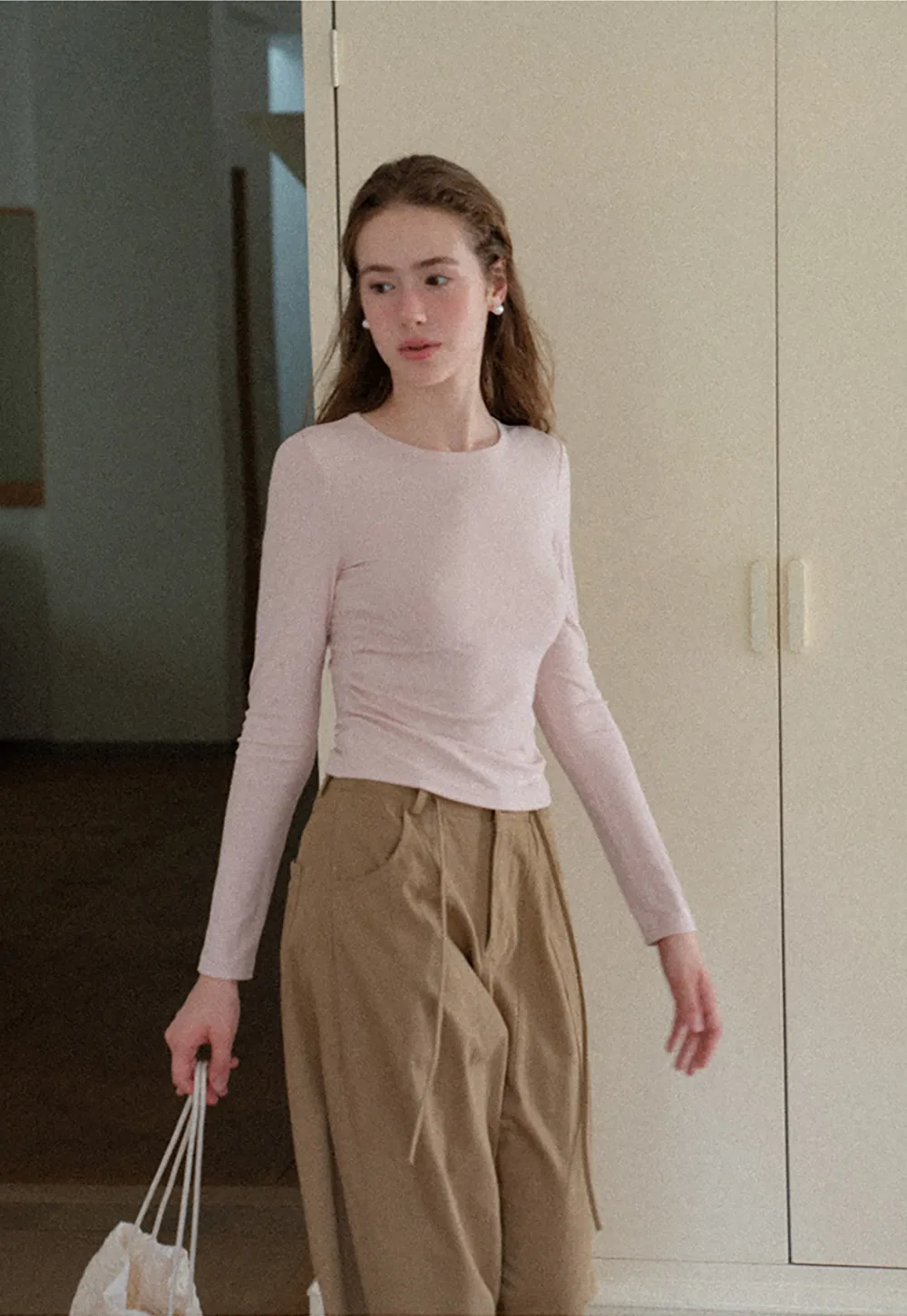 Long Sleeve Round Neck Fitted Knit Top