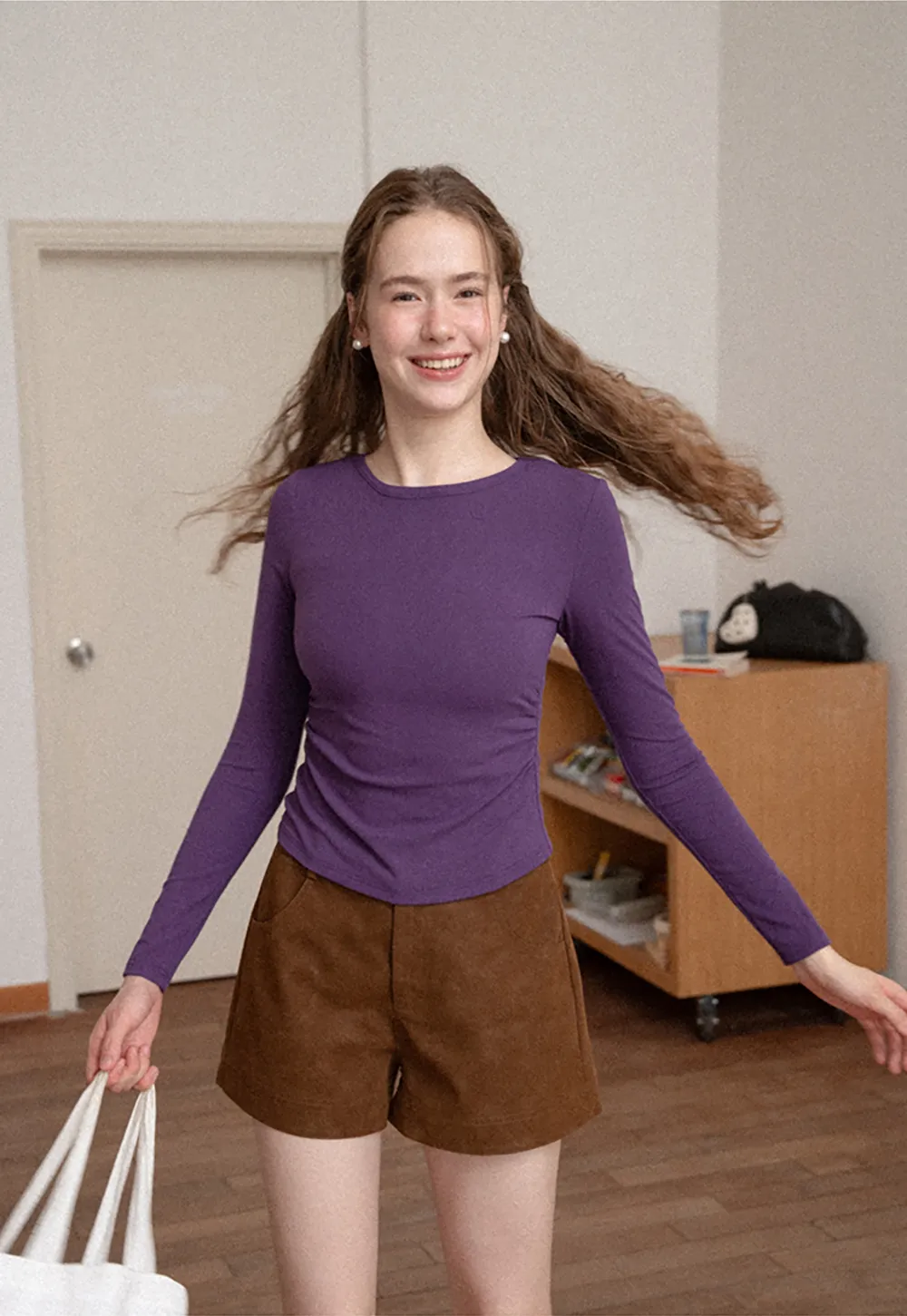 Long Sleeve Round Neck Fitted Knit Top