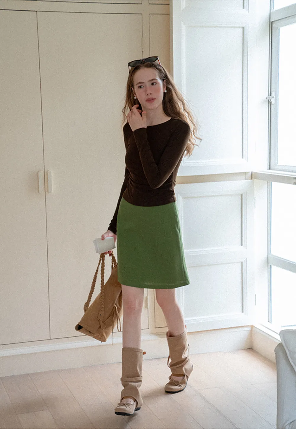 Long Sleeve Round Neck Fitted Knit Top