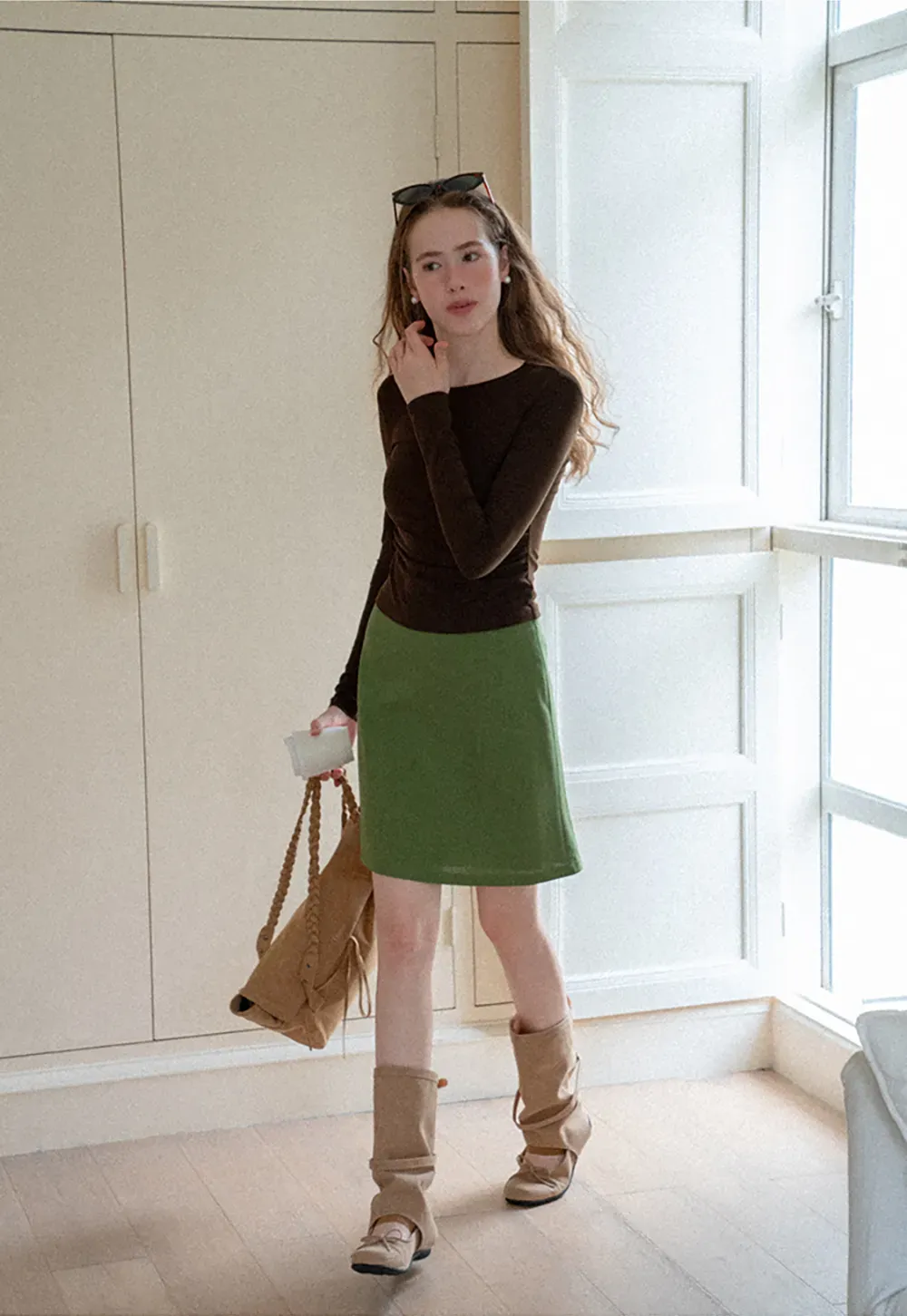 Long Sleeve Round Neck Fitted Knit Top