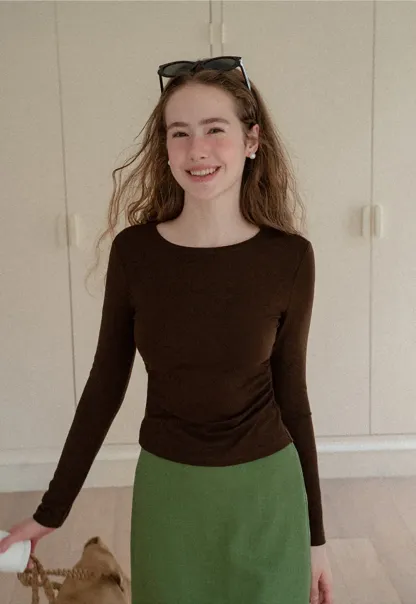 Long Sleeve Round Neck Fitted Knit Top
