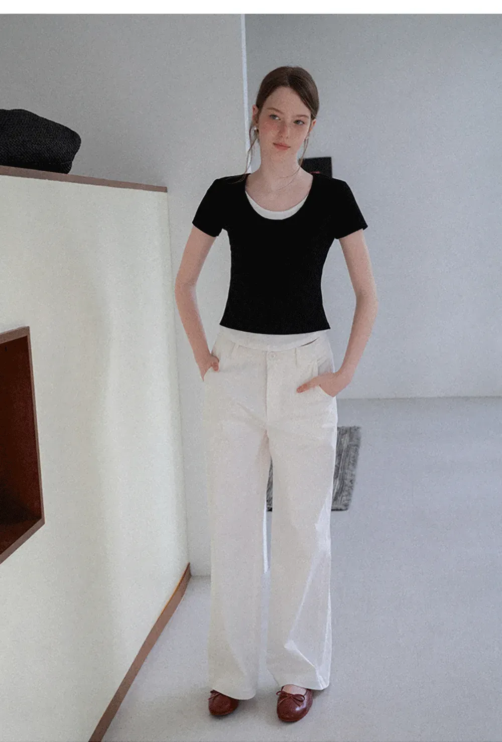 Cropped Layered Neck Short Sleeve Tshirt