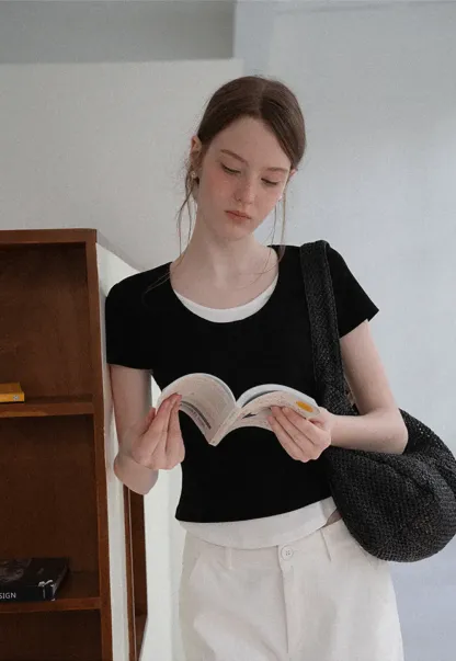 Cropped Layered Neck Short Sleeve Tshirt