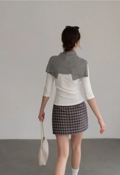 Boat Neck Three Quarter Sleeve Ribbed Knit Tshirt