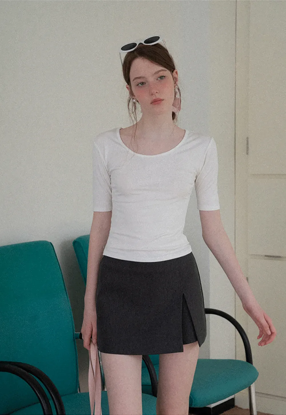 Scoop Neck Short Sleeve Fitted Tshirt