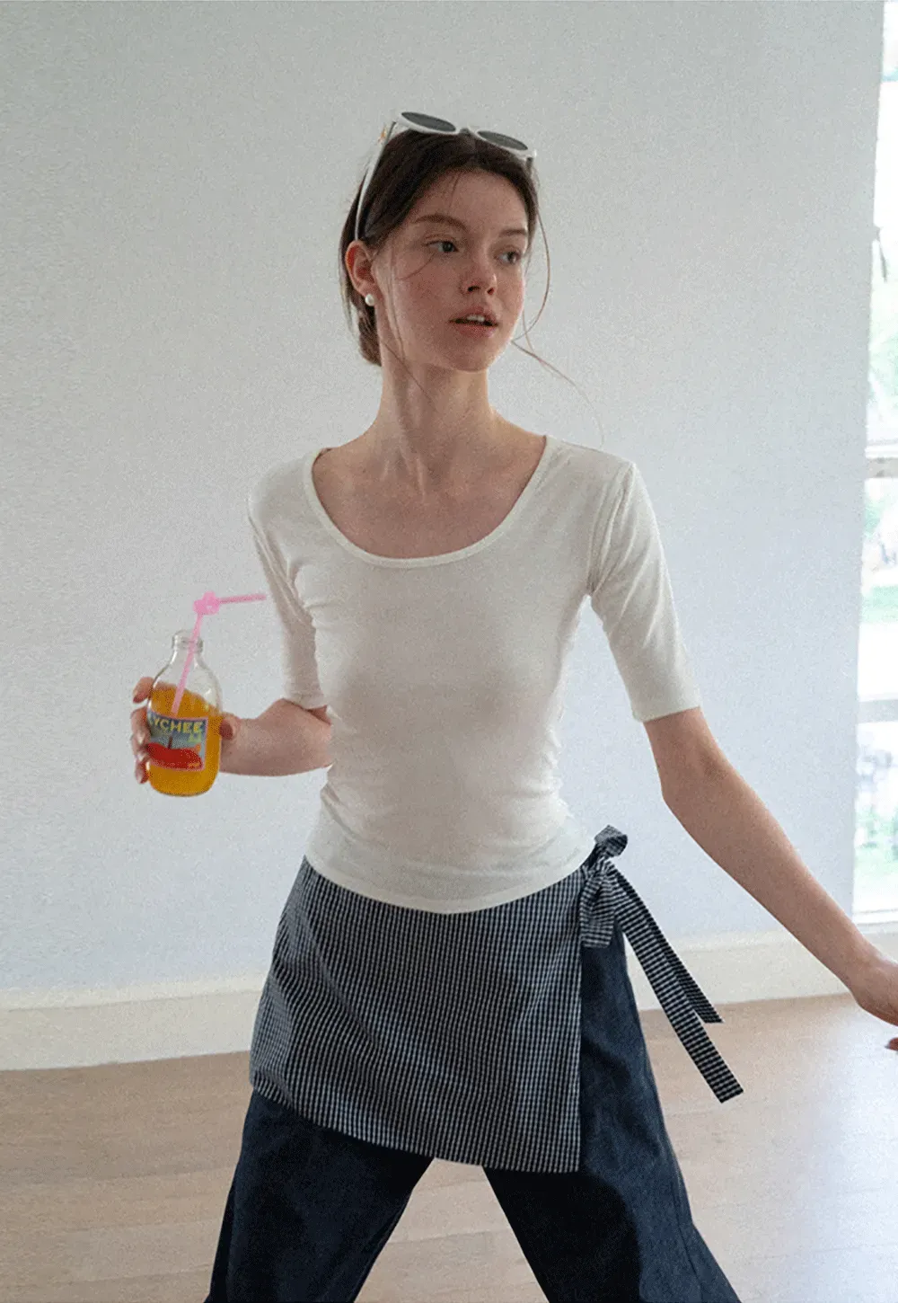 Scoop Neck Short Sleeve Fitted Tshirt
