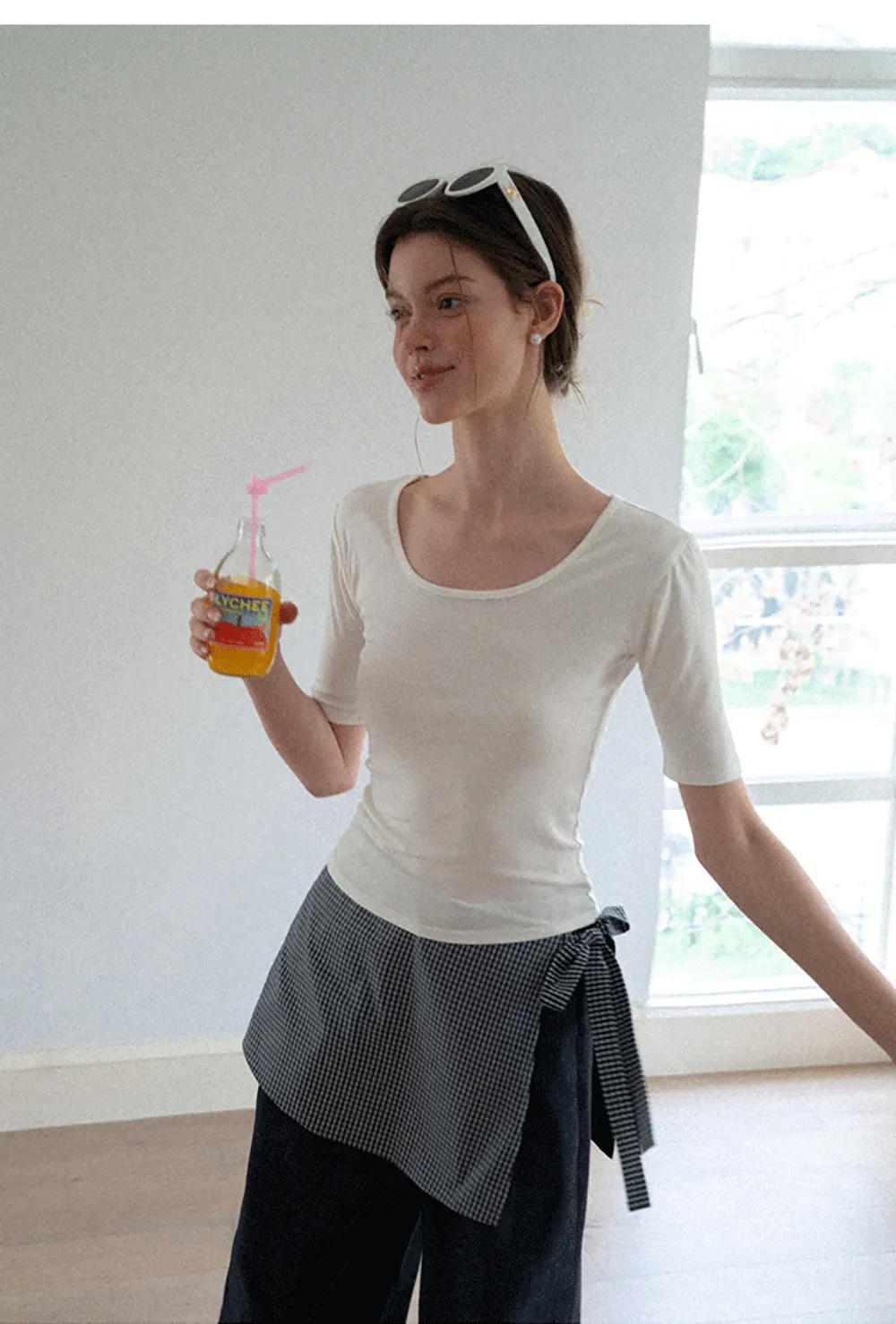 Scoop Neck Short Sleeve Fitted Tshirt