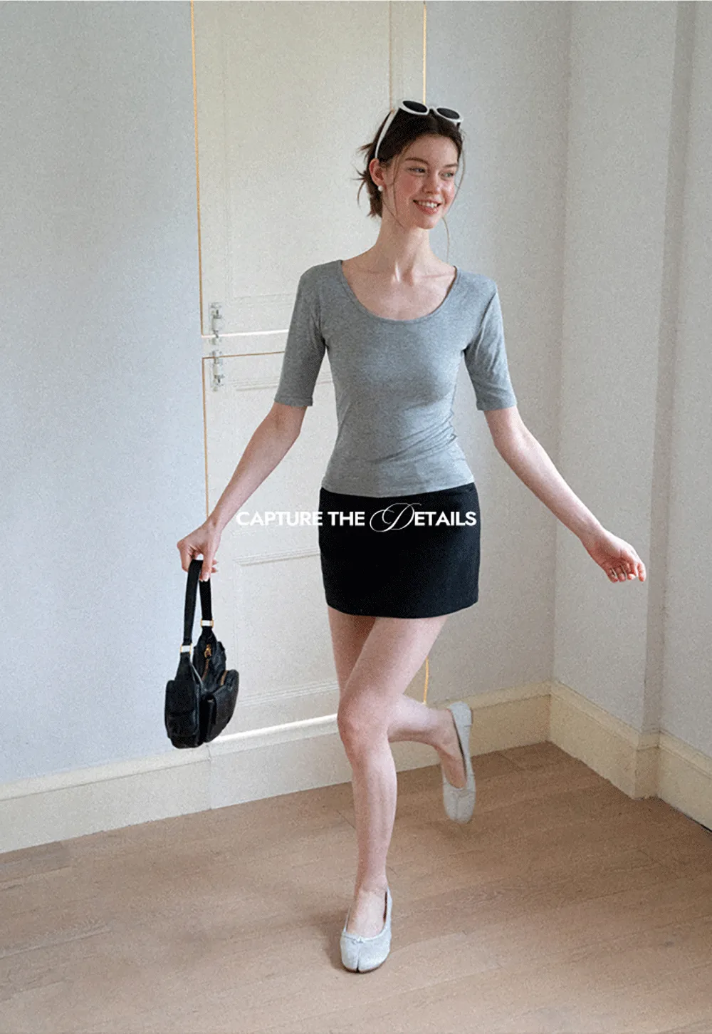 Scoop Neck Short Sleeve Fitted Tshirt