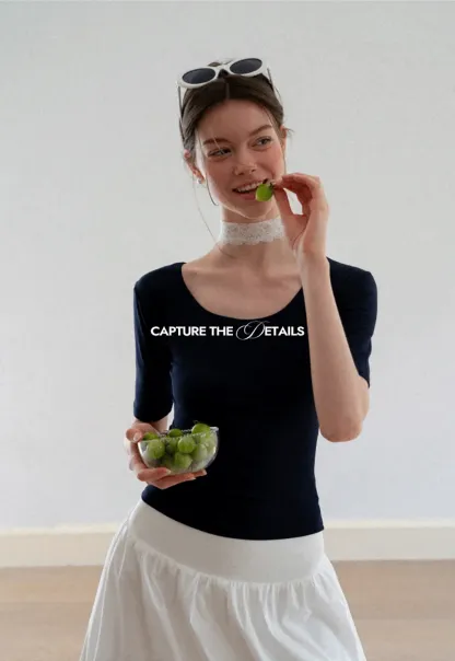 Scoop Neck Short Sleeve Fitted Tshirt