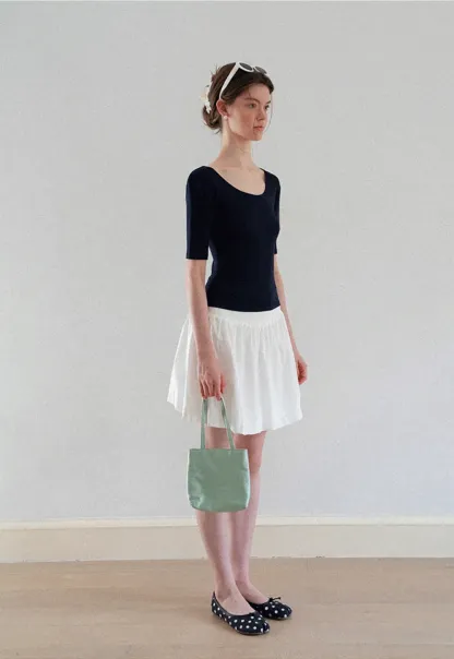 Scoop Neck Short Sleeve Fitted Tshirt