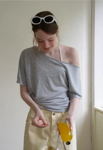 Asymmetrical One Shoulder Short Sleeve Tshirt