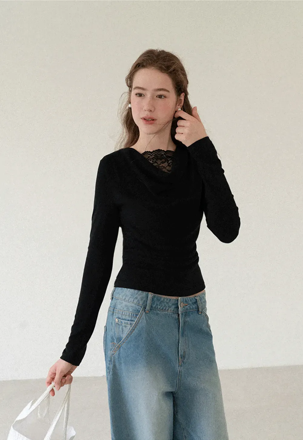 Lace Trim V Neck Long Sleeve Knit Top