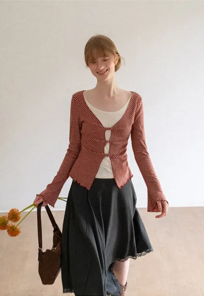 Scalloped Hem Layered Knit Top with Cutout Detail