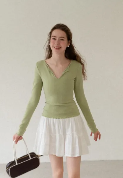 V Neck Long Sleeve Ribbed Knit Top