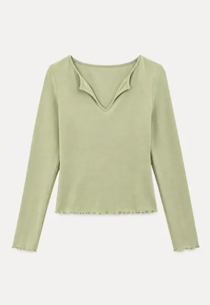 V Neck Long Sleeve Ribbed Knit Top