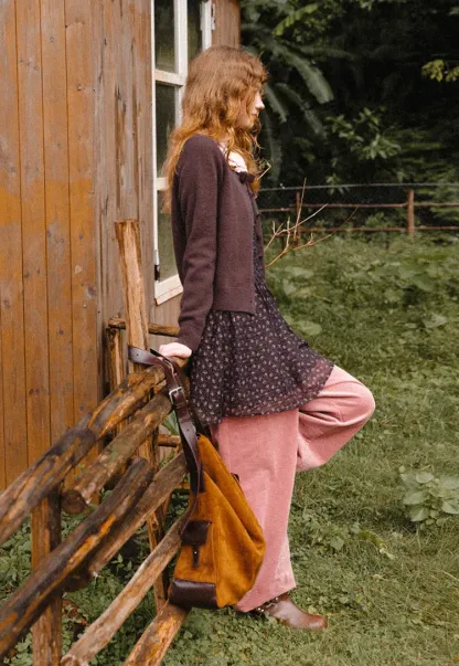 Ruffled Collar Long Sleeve Knit Top