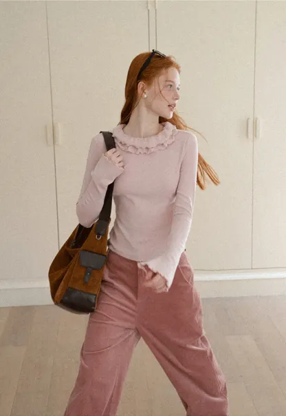 Ruffled Collar Long Sleeve Knit Top