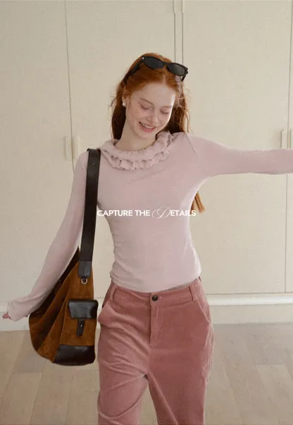 Ruffled Collar Long Sleeve Knit Top