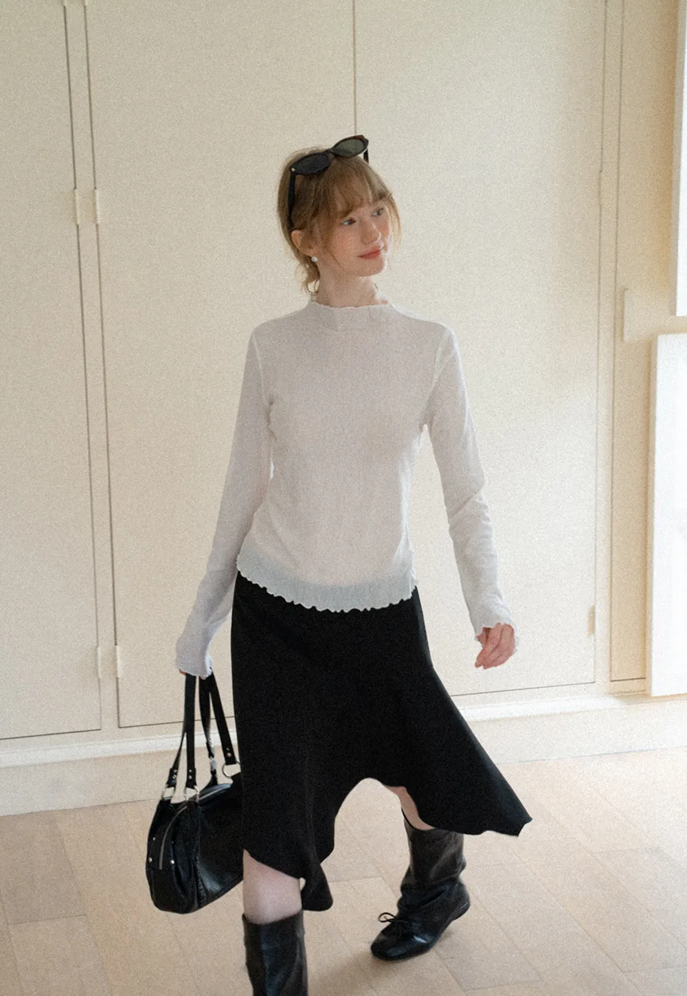 Scalloped Hem Long Sleeve Knit Top