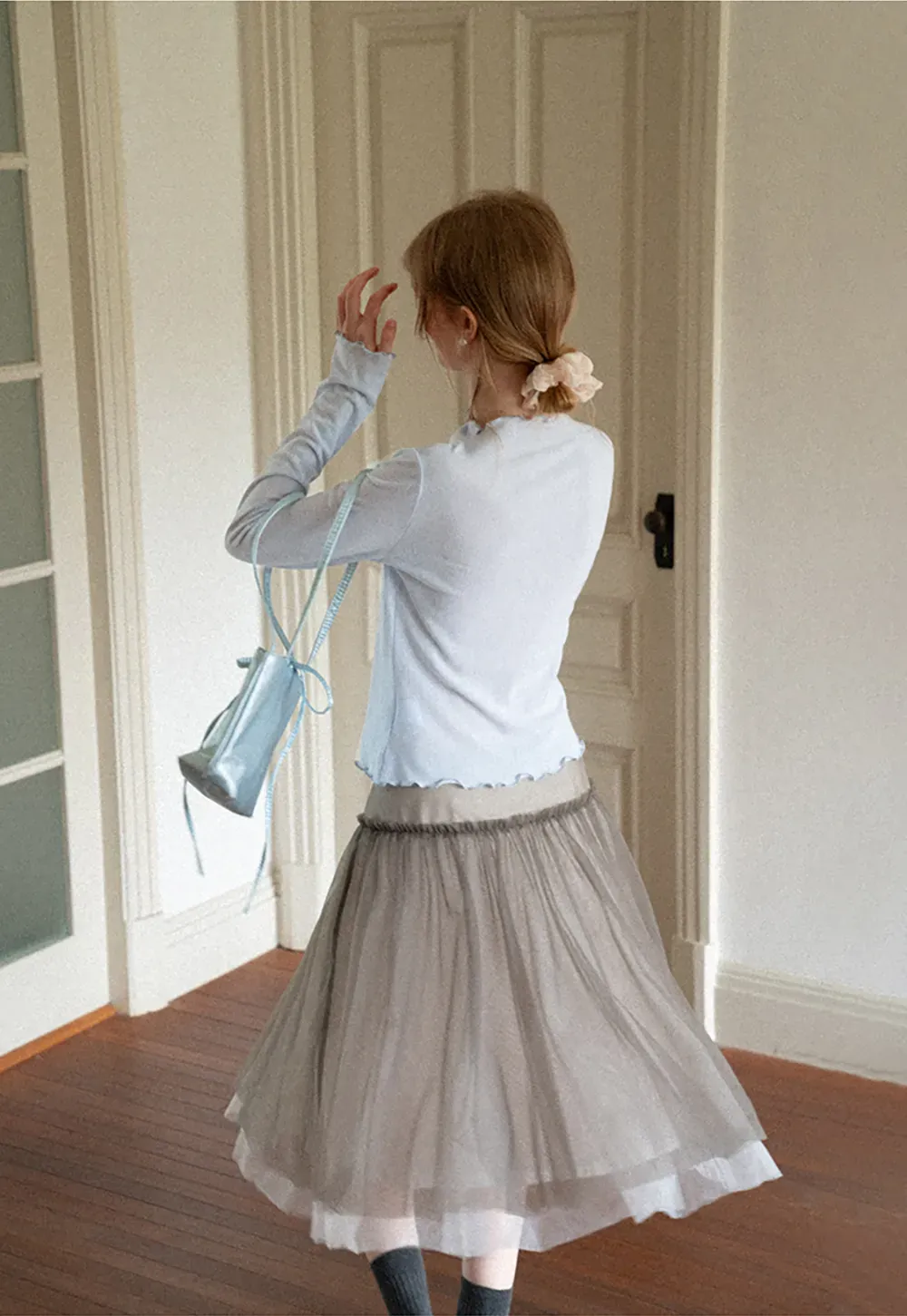 Scalloped Hem Long Sleeve Knit Top