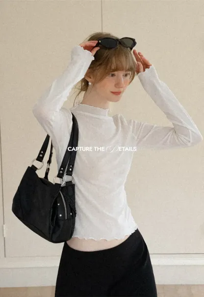 Scalloped Hem Long Sleeve Knit Top