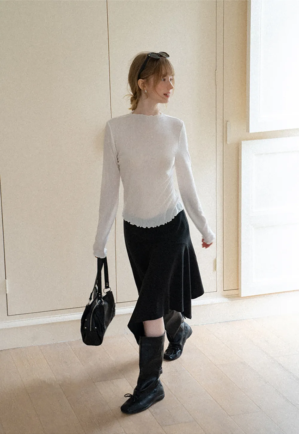 Scalloped Hem Long Sleeve Knit Top