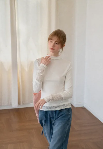 Lace Trim Half Sleeve Mock Neck Knit Top