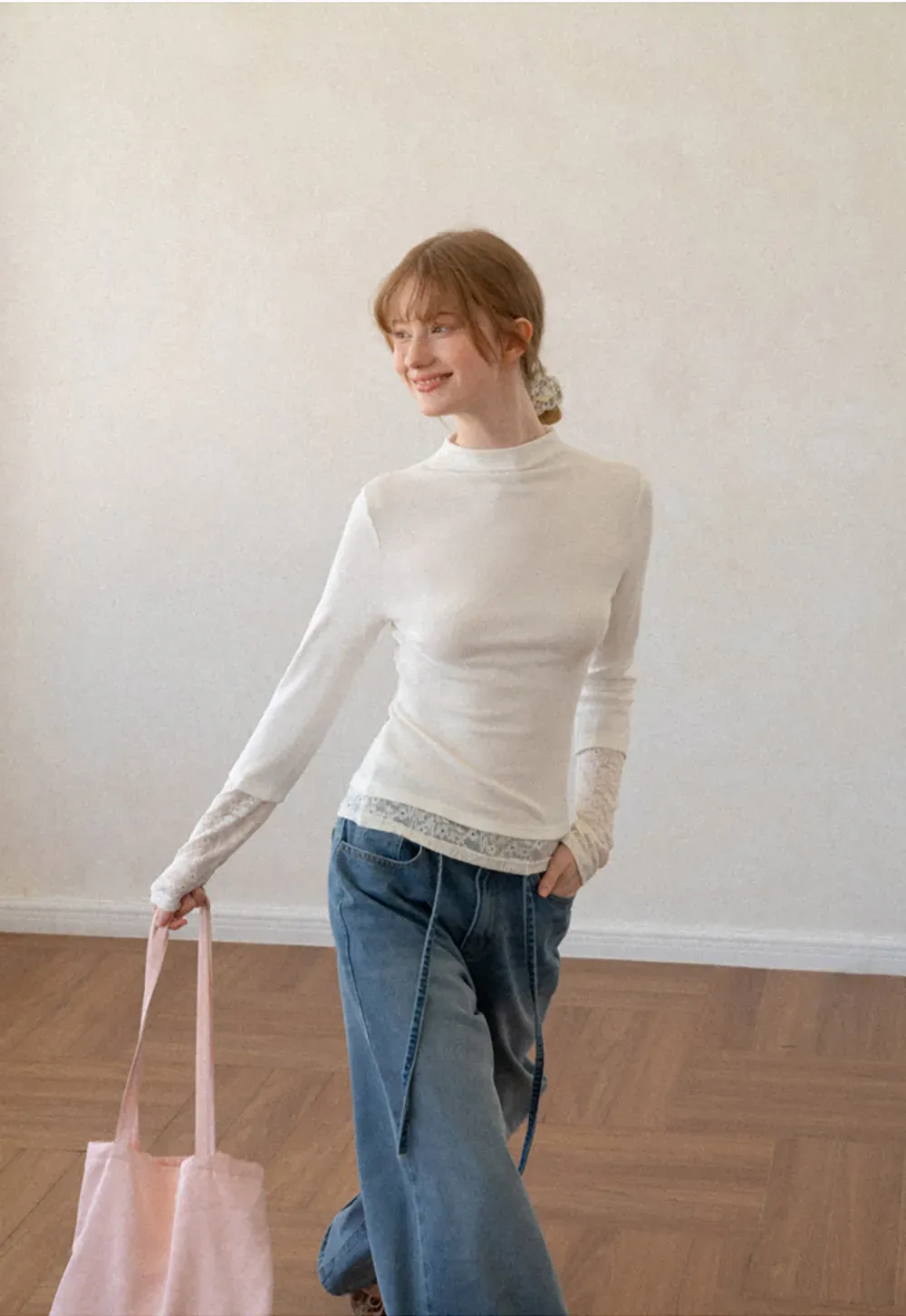 Lace Trim Half Sleeve Mock Neck Knit Top