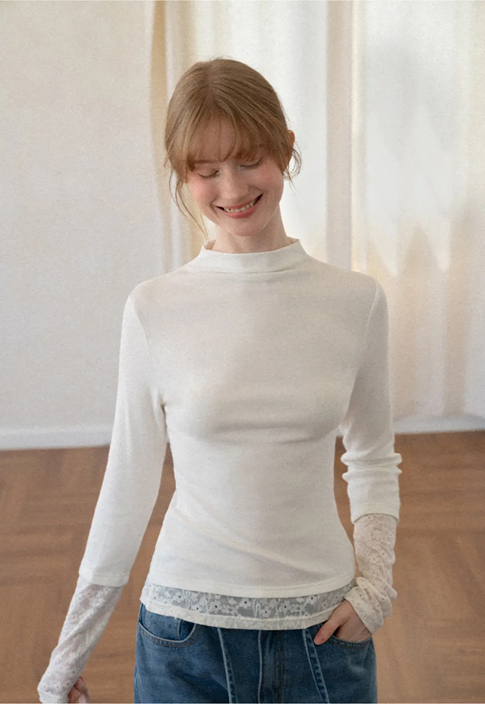 Lace Trim Half Sleeve Mock Neck Knit Top
